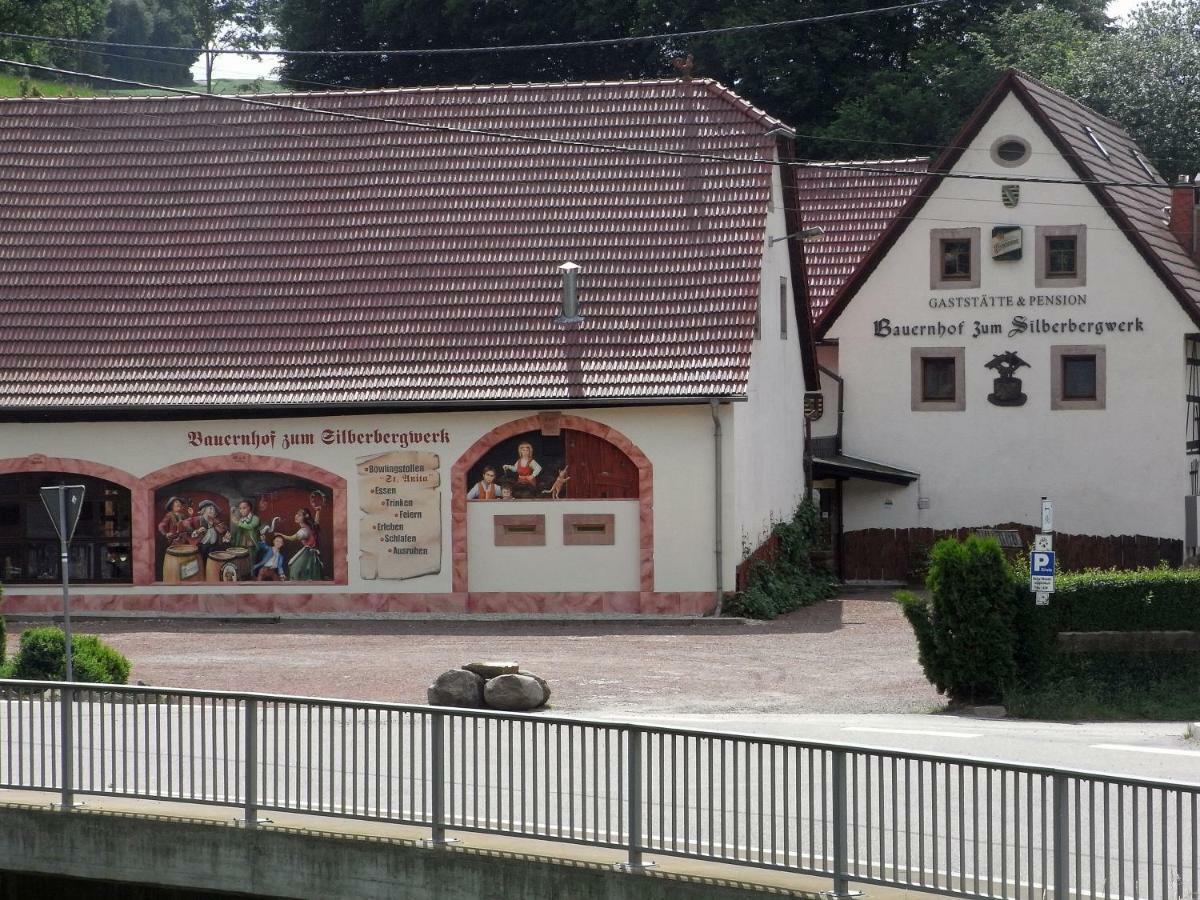 Restaurant & Pension "Bauernhof Zum Silberbergwerk" Limabach - Oberfrohna المظهر الخارجي الصورة